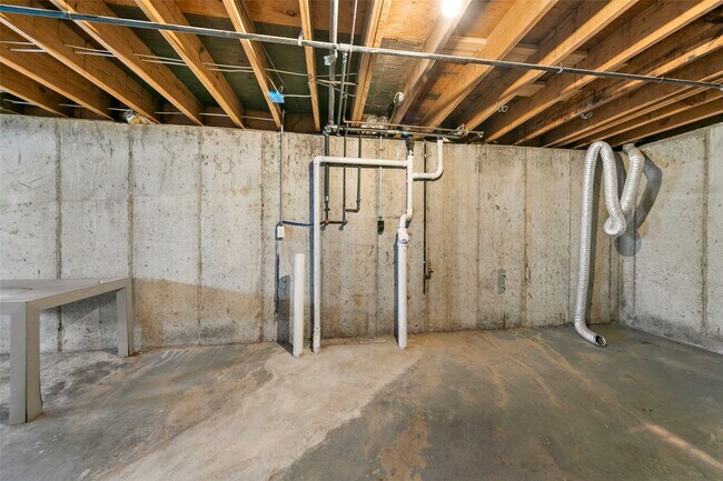 Building Photo - 1308 Havenhurst Rd