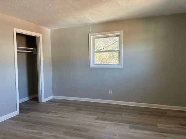 Building Photo - 904 Richland St