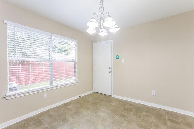 Building Photo - 8019 Scarlet Tanager Dr