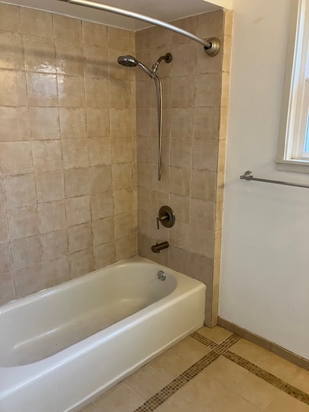 Building Photo - 485 36th St