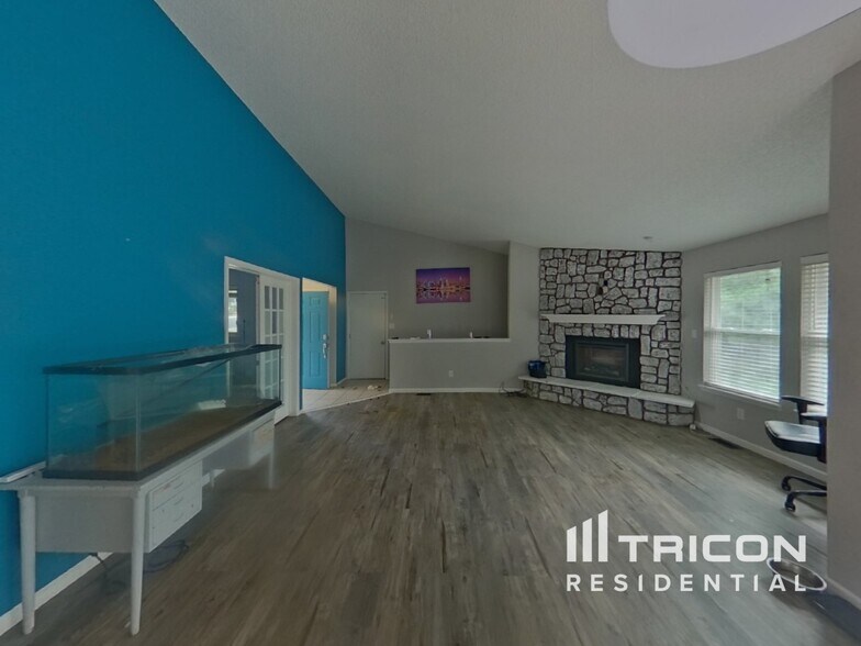 Building Photo - 2945 Rolling Wood Loop