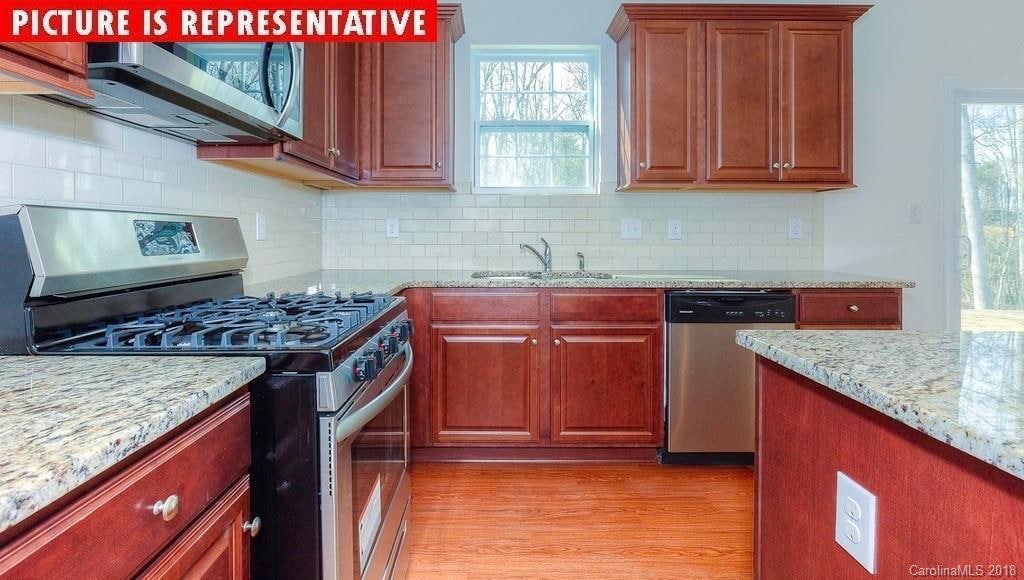 Building Photo - Room in House on Pennyroyal Wy