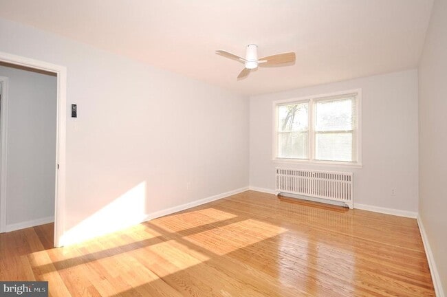 Building Photo - 8037 Pine Rd