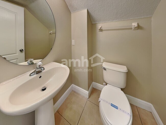 Building Photo - 1720 Portcastle Cir