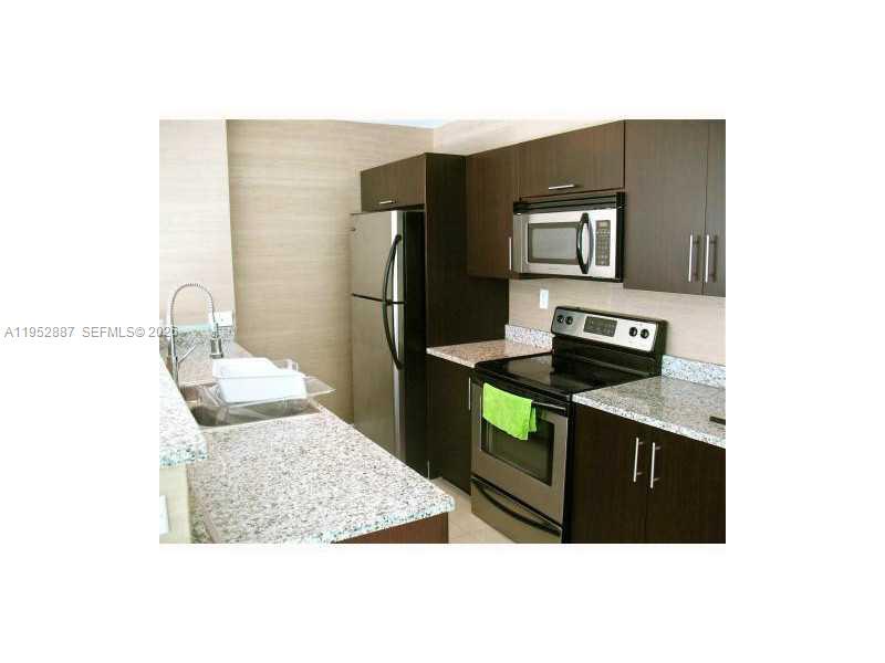 Building Photo - 2694 Inagua Ave