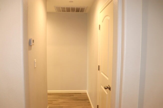 Building Photo - 1884 Clover Drive