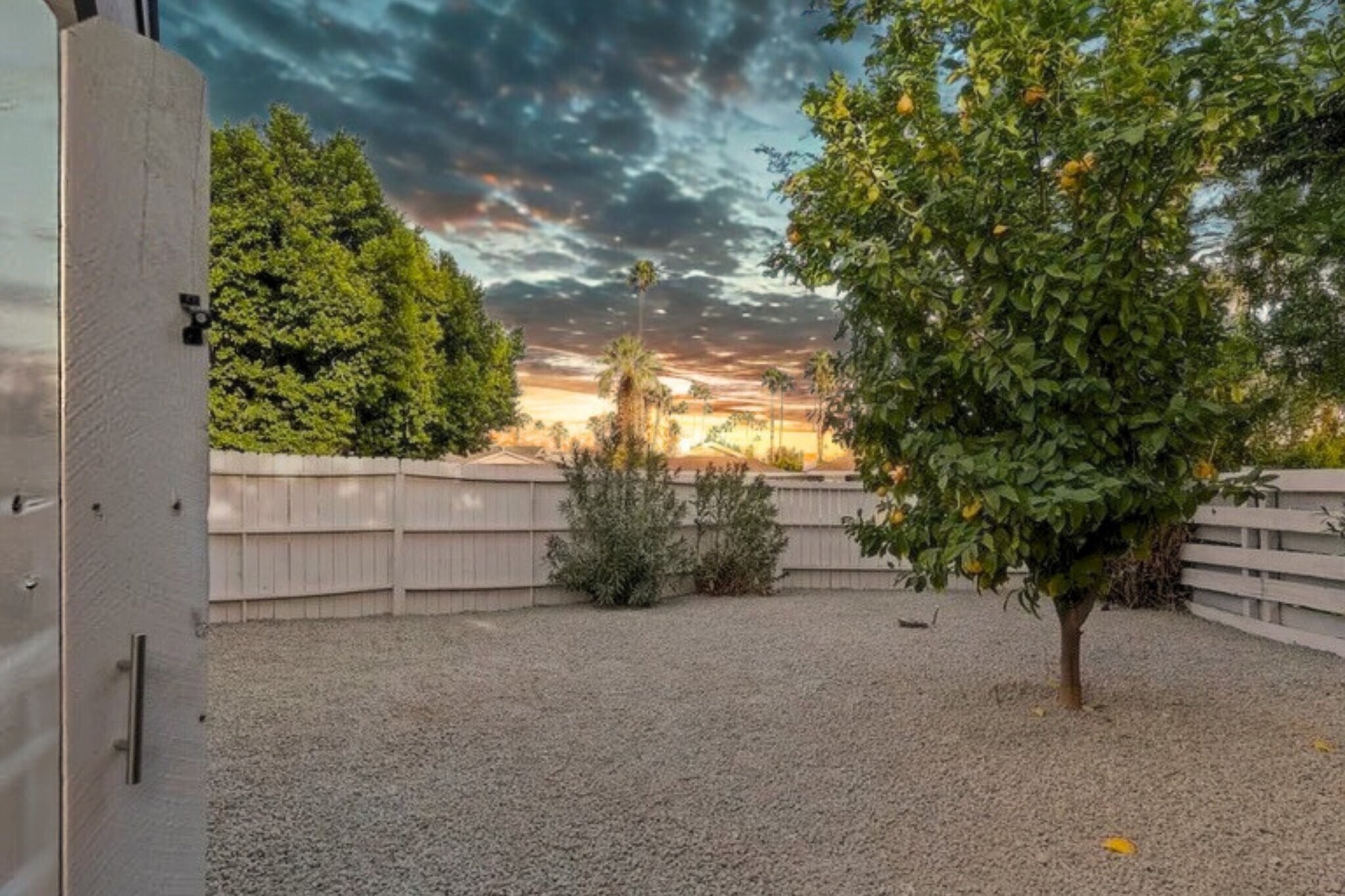 Building Photo - 1111 S San Joaquin Dr