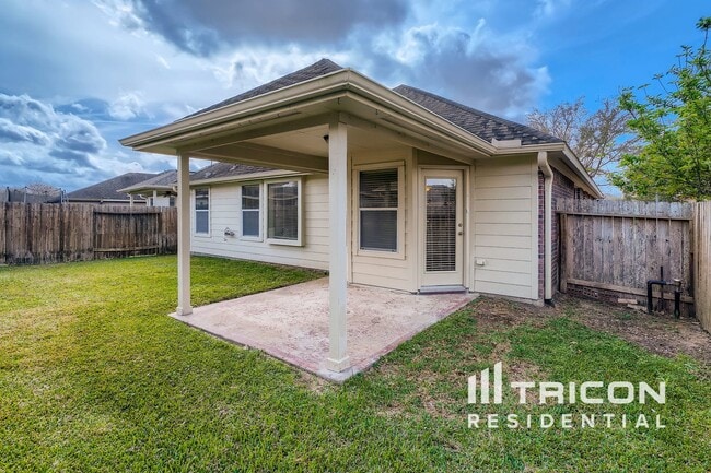 Building Photo - 11007 Overland Trail Dr
