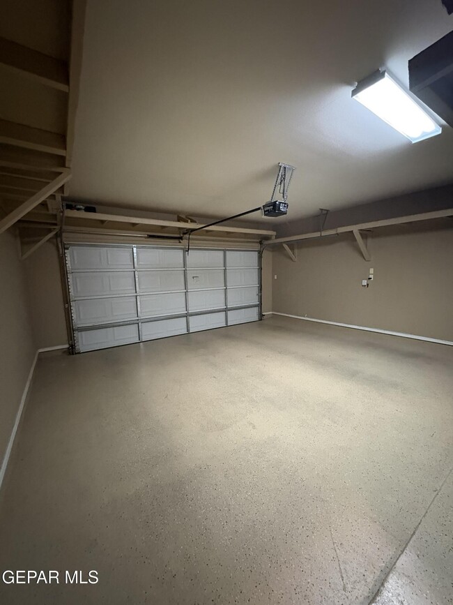 Building Photo - 14664 Christian Castle