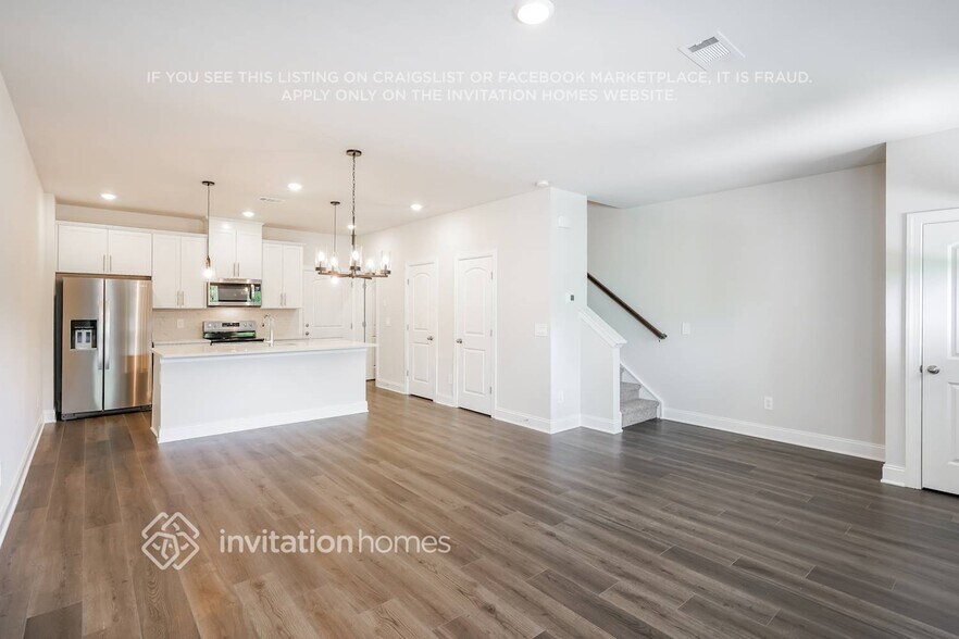 Building Photo - 129 Maybrook Dr