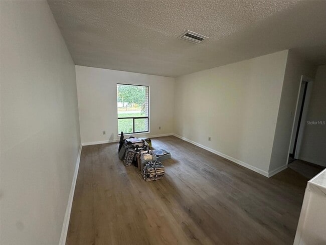 Building Photo - 1276 Sabra Dr