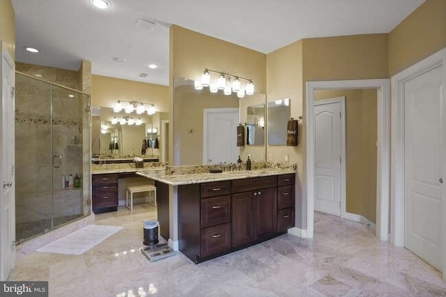 Building Photo - 9864 Walker Glen Ct