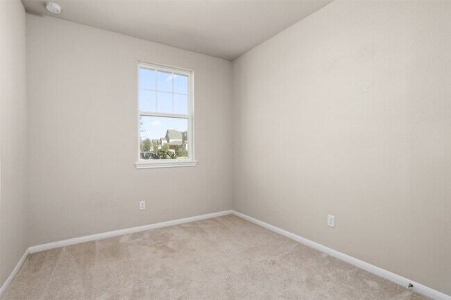 Building Photo - 13401 Emerald Mallard Dr