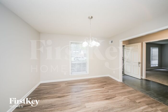Building Photo - 6319 Solway Dr