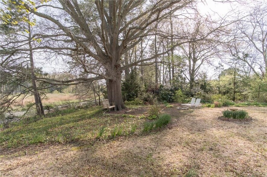 Building Photo - 301 Pepper Mill Ct