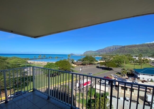 Building Photo - 85-3 Pokai Bay St