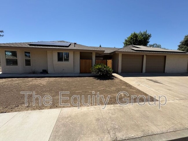 Building Photo - 2322 E Vassar Dr