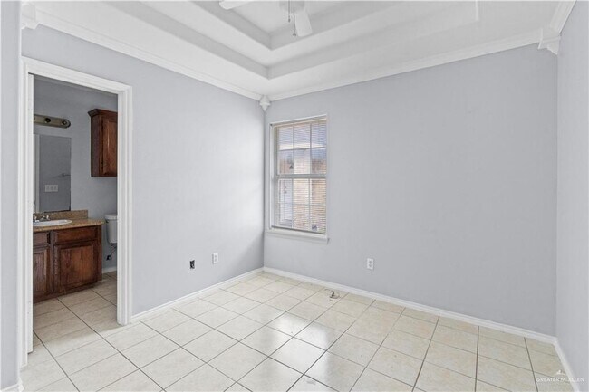 Building Photo - 11 W Faith Hill St