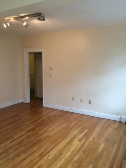 Building Photo - 1625 Commonwealth Ave