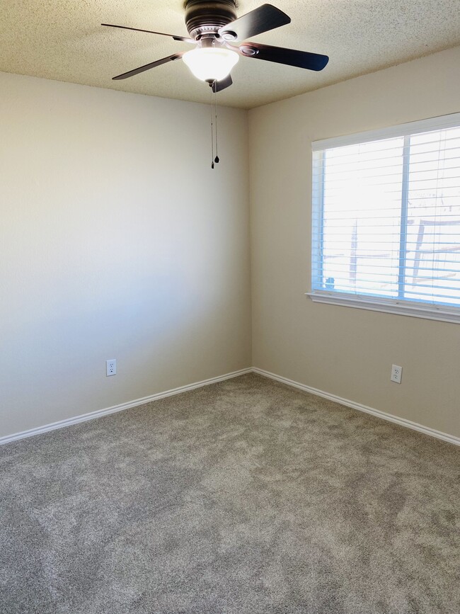 Bedroom #2 (w/ closet) - 314 Winter Park