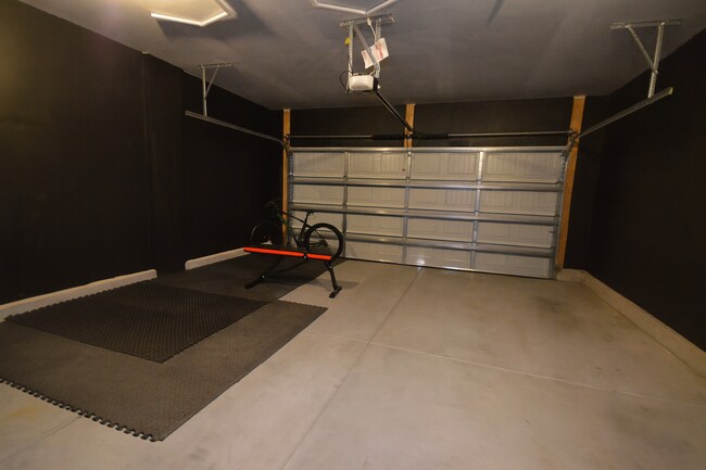 Building Photo - 103 Memorial Ct