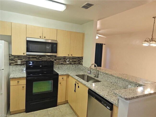 Building Photo - 4104 Bellasol Cir