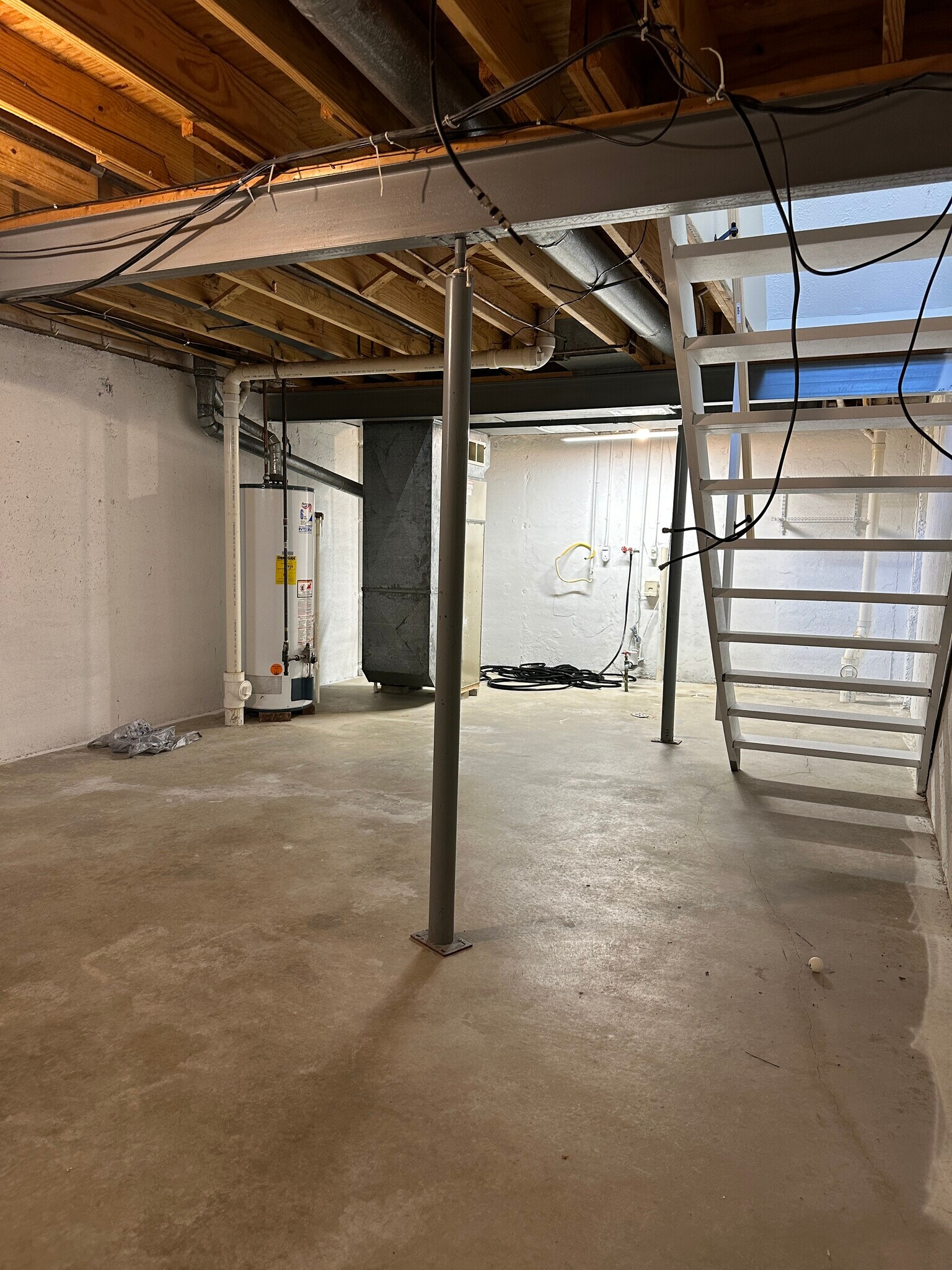 Building Photo - 6005 Black Oak Dr