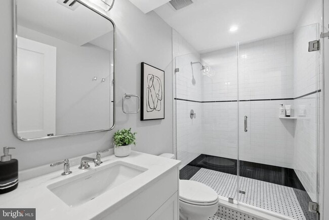 Building Photo - 3418 Reservoir Rd NW