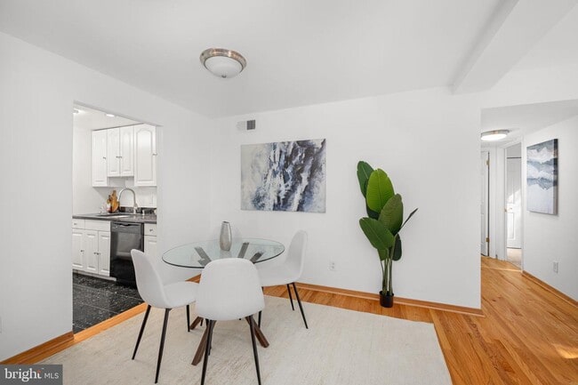 Building Photo - 1930 New Hampshire Ave NW