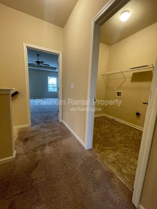 Building Photo - 5755 Rialto Way