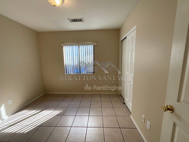 Building Photo - 5313 W Pecan Rd