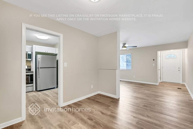 Building Photo - 5815 Oliver St