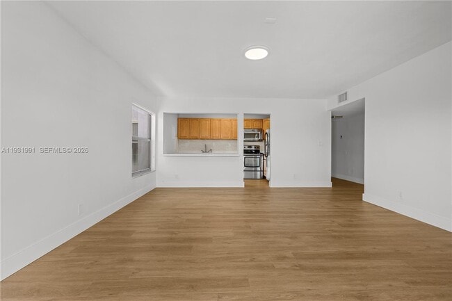 Building Photo - 455 S Pine Island Rd