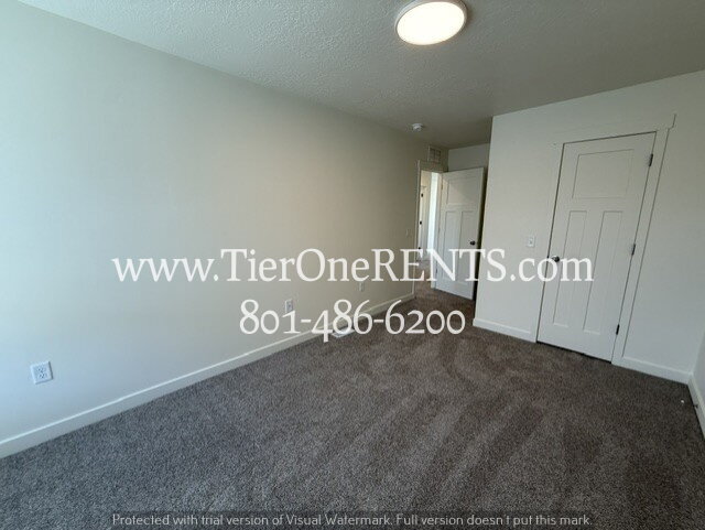 Building Photo - NO DEPOSIT option available for qualified renters with Obligo