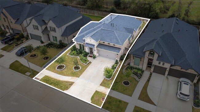 Building Photo - 5042 Albany Shores Ln