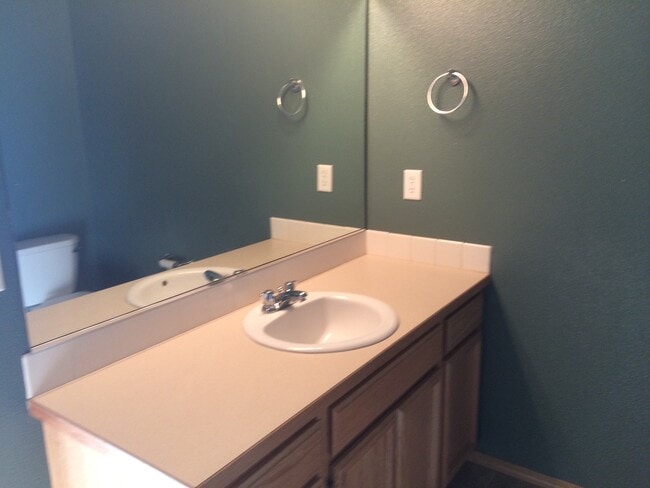 Building Photo - Home for Rent WSG Included!