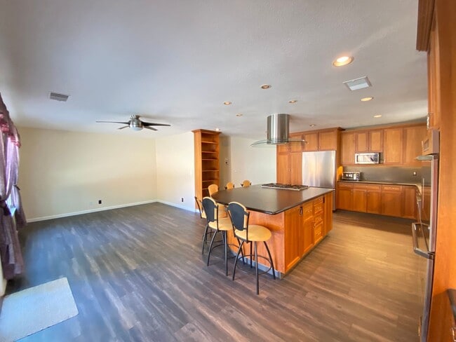 Building Photo - Remodeled Modern Single Story, Benicia
