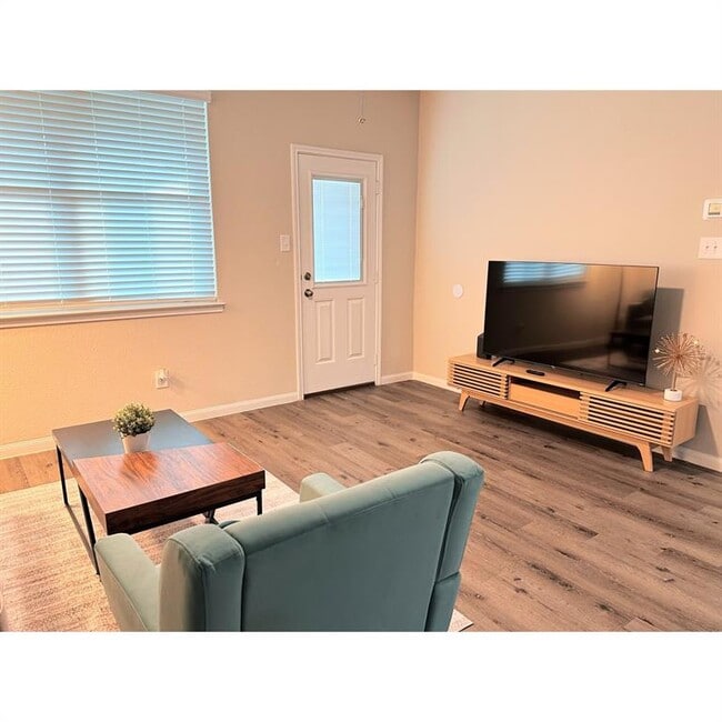Building Photo - 23607 Lady Capulet Dr