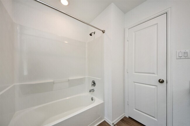 Building Photo - 19348 Villa Mesa Dr