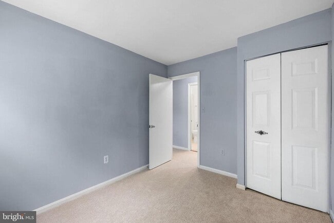Building Photo - 4825 Nash Dr