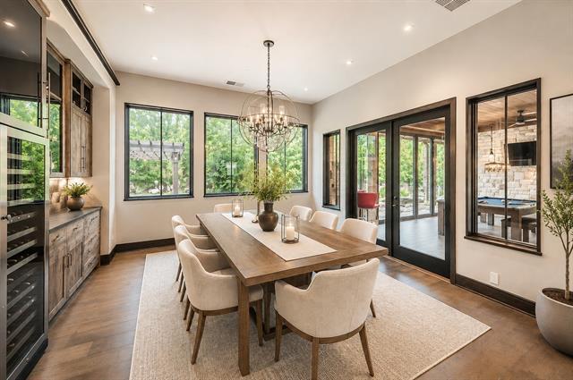 Building Photo - 1413 Post Oak Pl