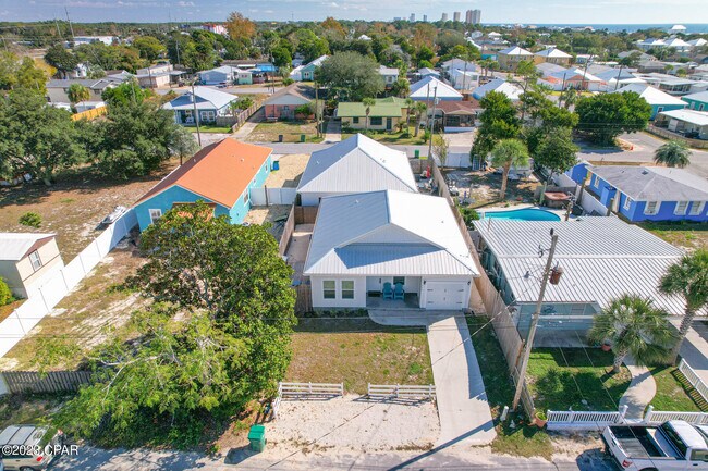 Building Photo - 308 George C Wallace Blvd