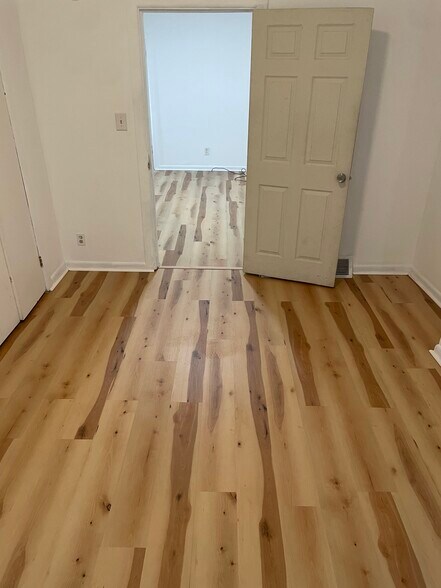 Building Photo - 726 Evergreen Ave