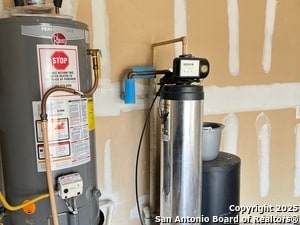 Building Photo - 6906 Opal Cliffs