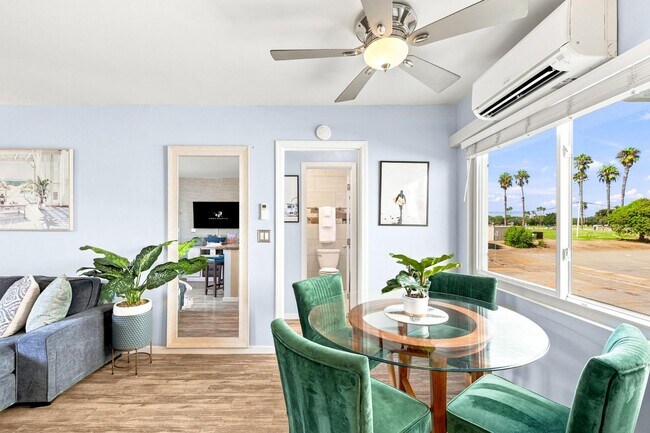 Building Photo - 829 San Fernando Pl