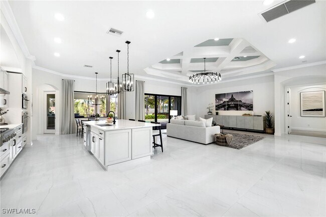 Building Photo - 6851 Lakewood Isle Dr