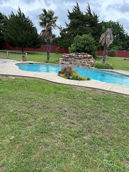 Building Photo - 2610 Jakes Ct
