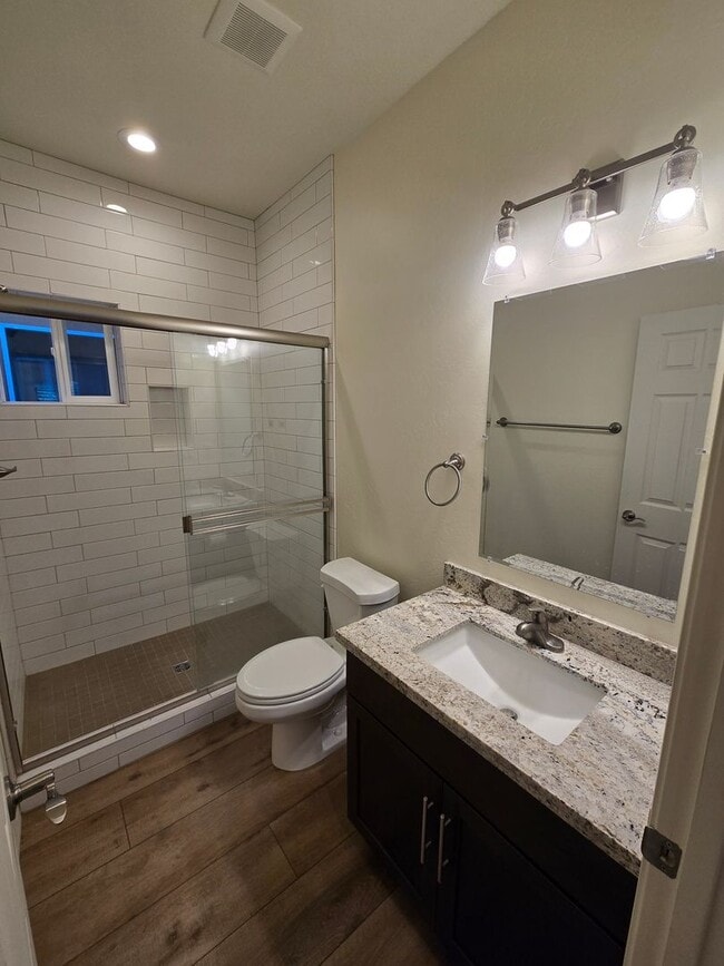 Building Photo - Beautiful, Newly-Built, Townhouse w/A/C & ...