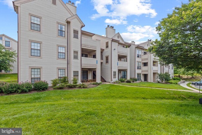 Building Photo - 6921 Mary Caroline Cir