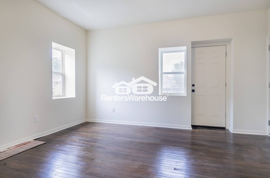 Building Photo - 2305 E 37th St